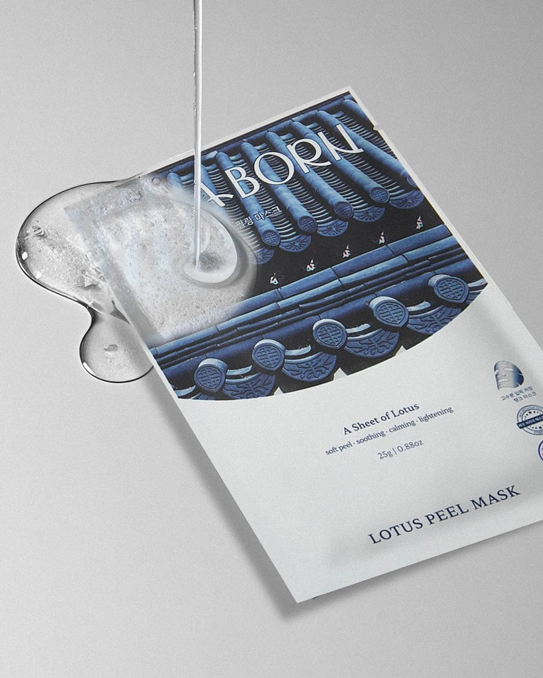 Masque exfoliant doux Lotus Peel Mask Della Born, soin visage coreen apaisant et eclat.