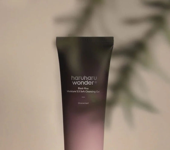 Black Rice Moisture 5.5 Soft Cleansing Gel - Kahng