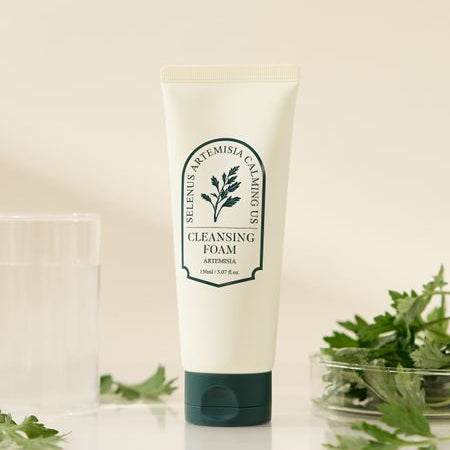 SELENUS Soothing Cleansing Foam with Mugwort