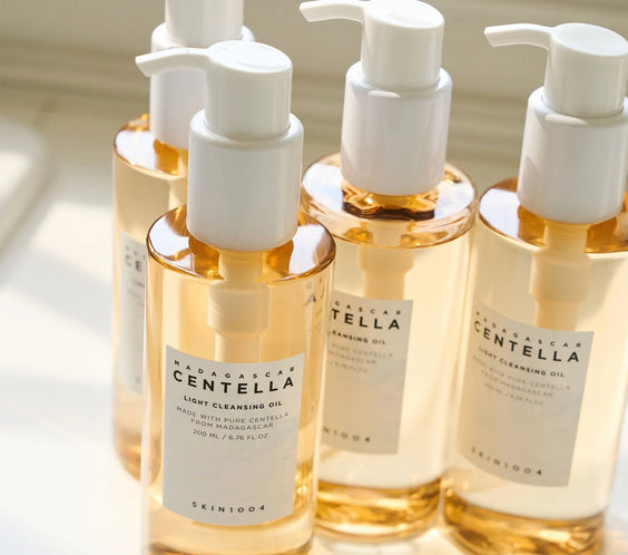 Madagascar Centella Light Cleansing Oil